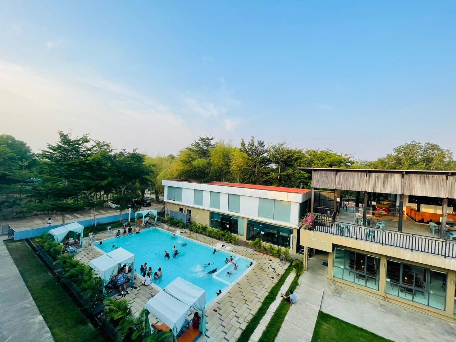Wh Hotel & Service Apartment Thanlyin Екстер'єр фото
