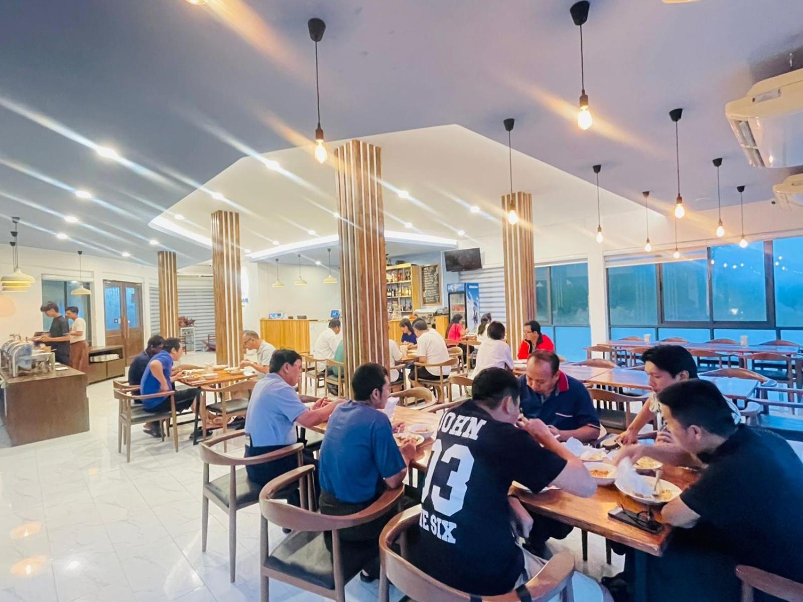 Wh Hotel & Service Apartment Thanlyin Екстер'єр фото