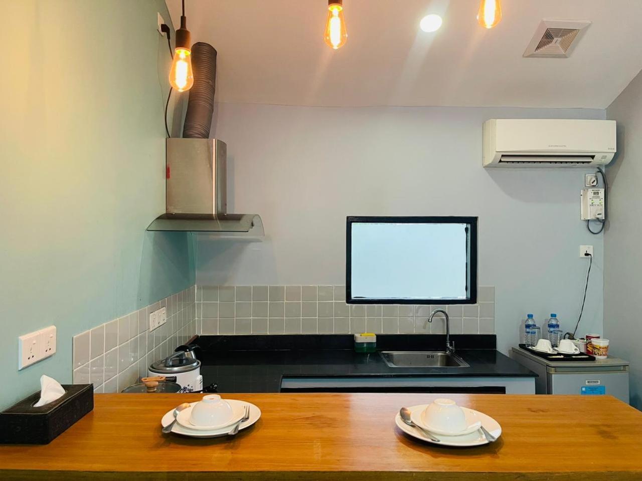 Wh Hotel & Service Apartment Thanlyin Екстер'єр фото