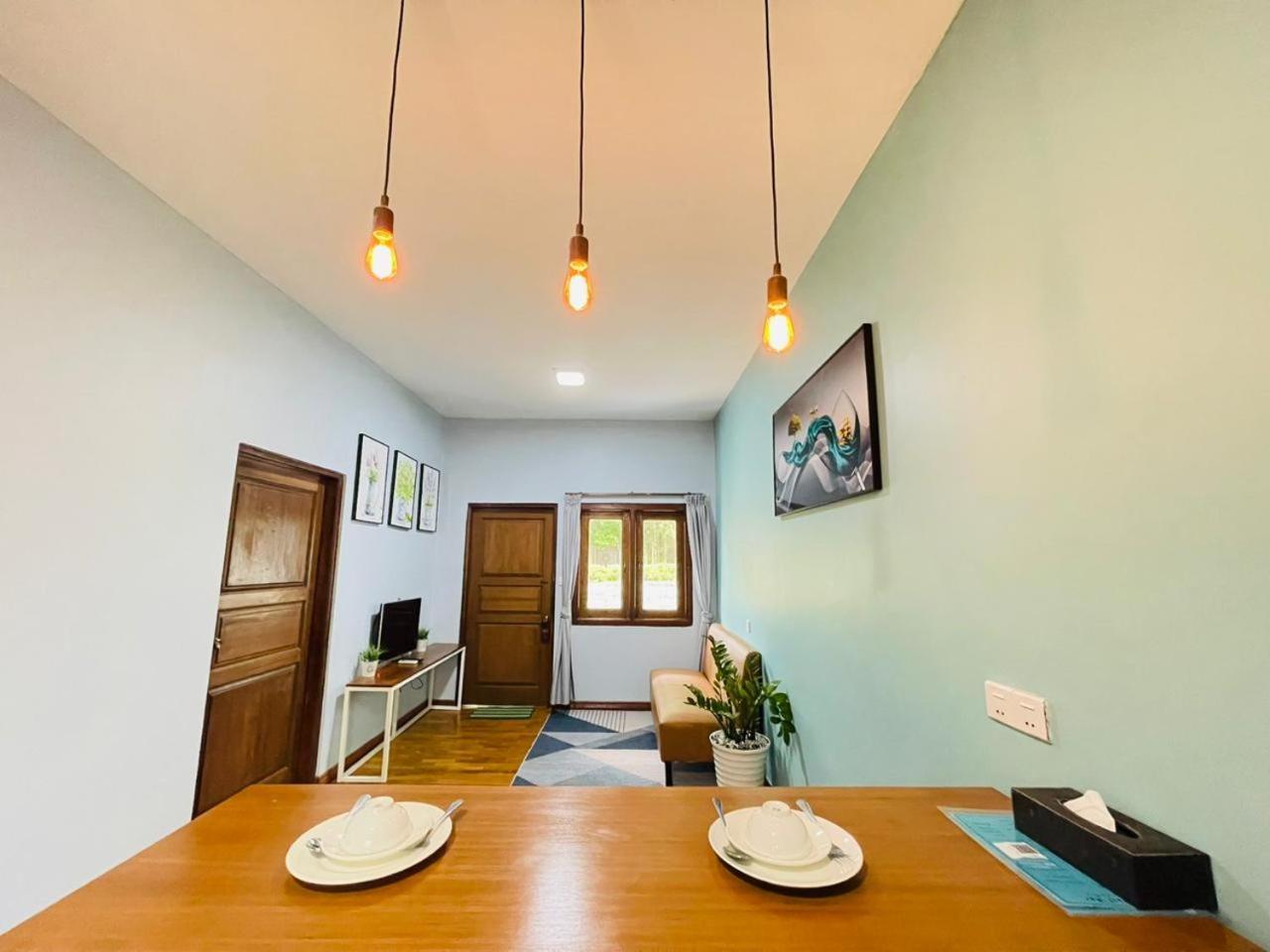 Wh Hotel & Service Apartment Thanlyin Екстер'єр фото