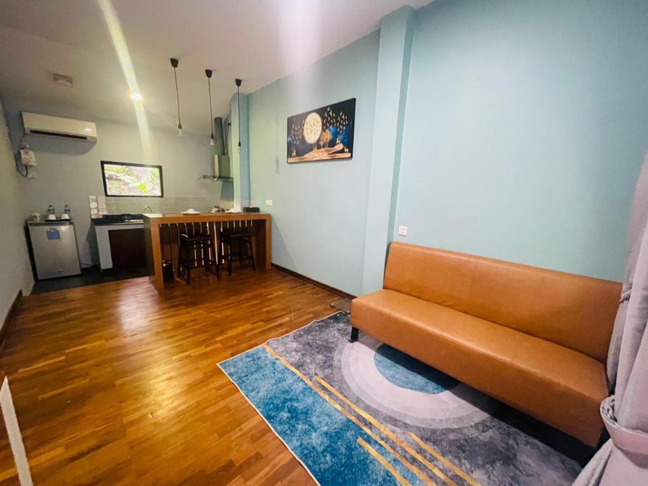 Wh Hotel & Service Apartment Thanlyin Екстер'єр фото