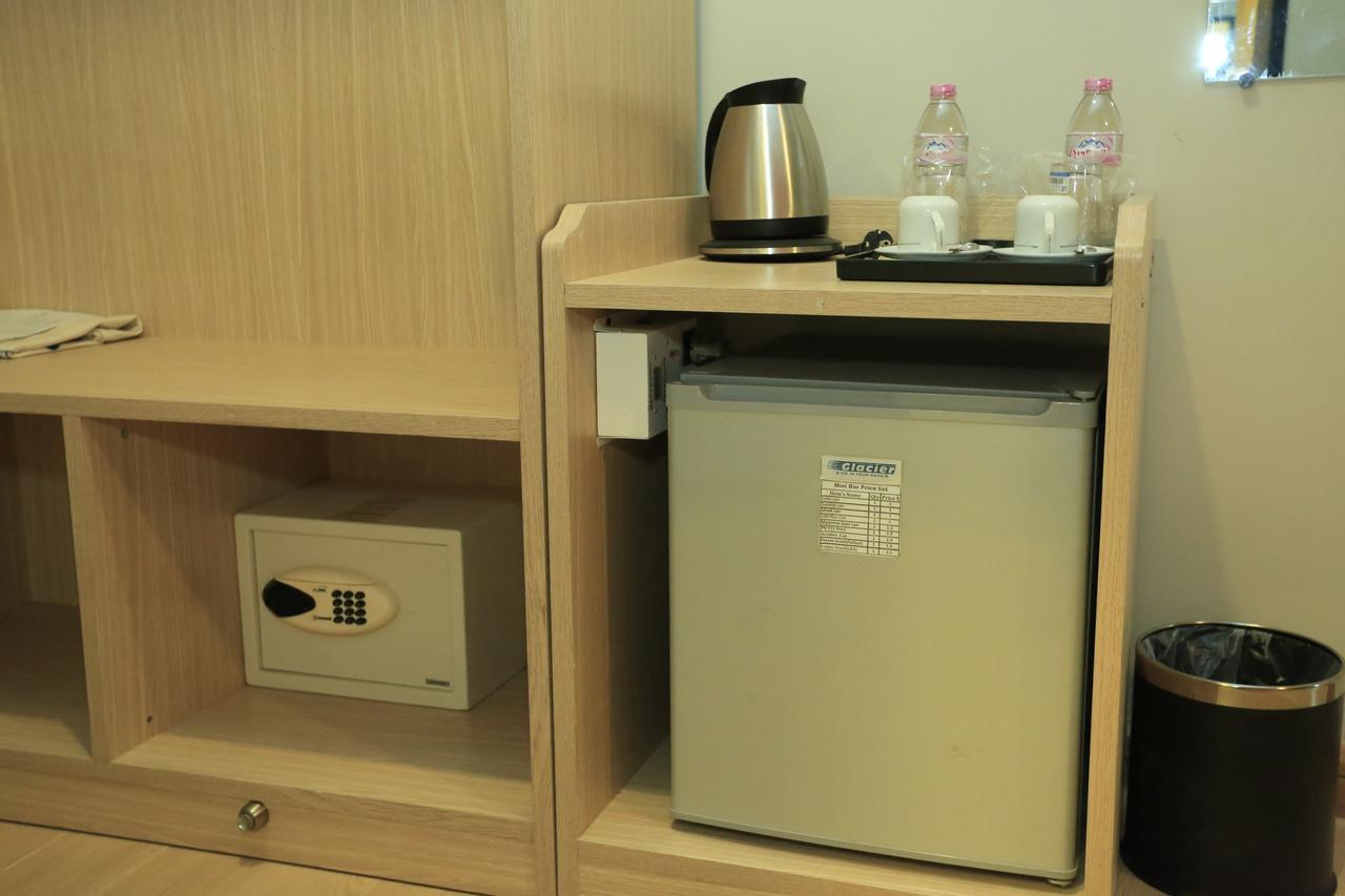 Wh Hotel & Service Apartment Thanlyin Екстер'єр фото