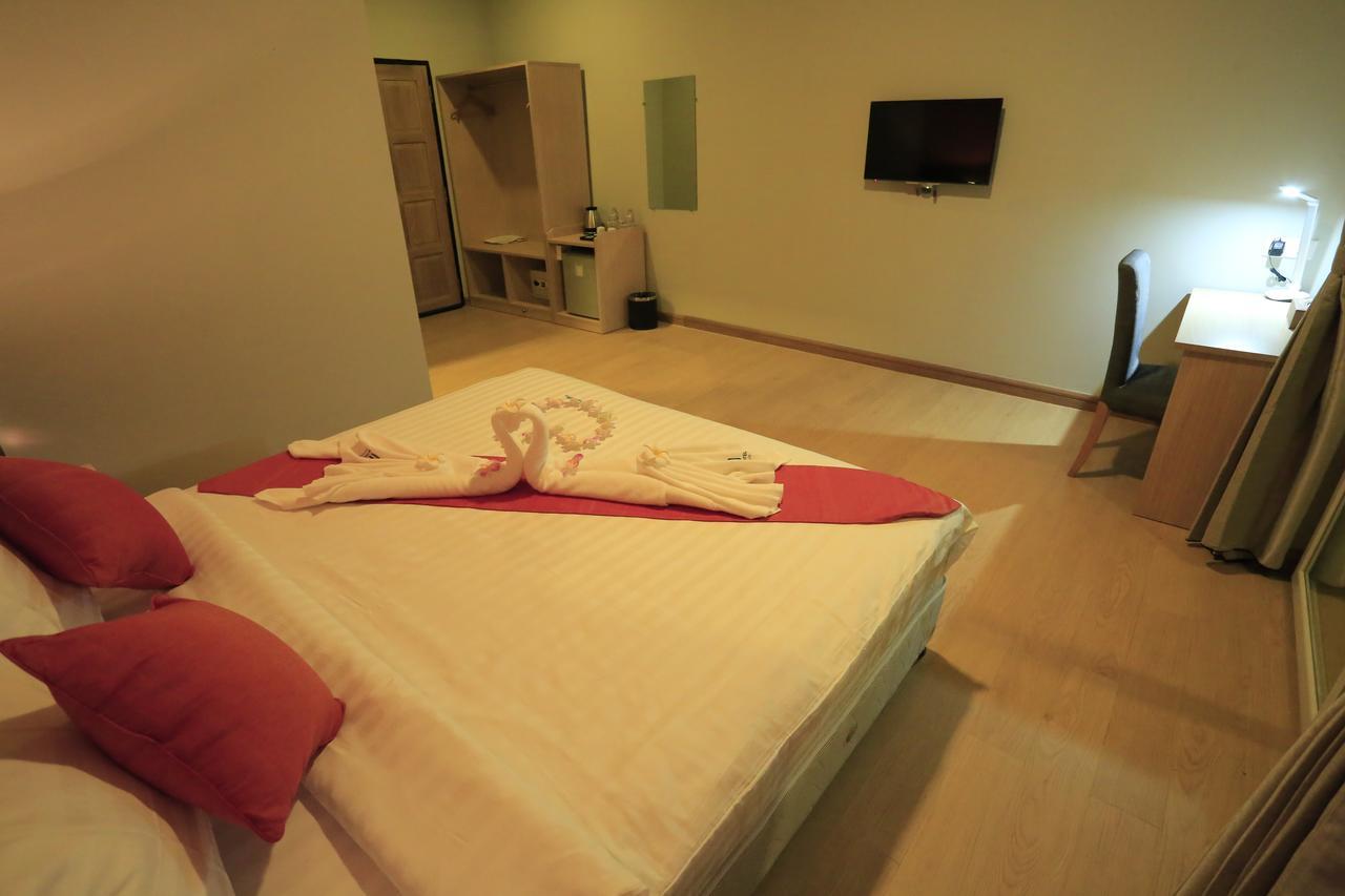 Wh Hotel & Service Apartment Thanlyin Екстер'єр фото